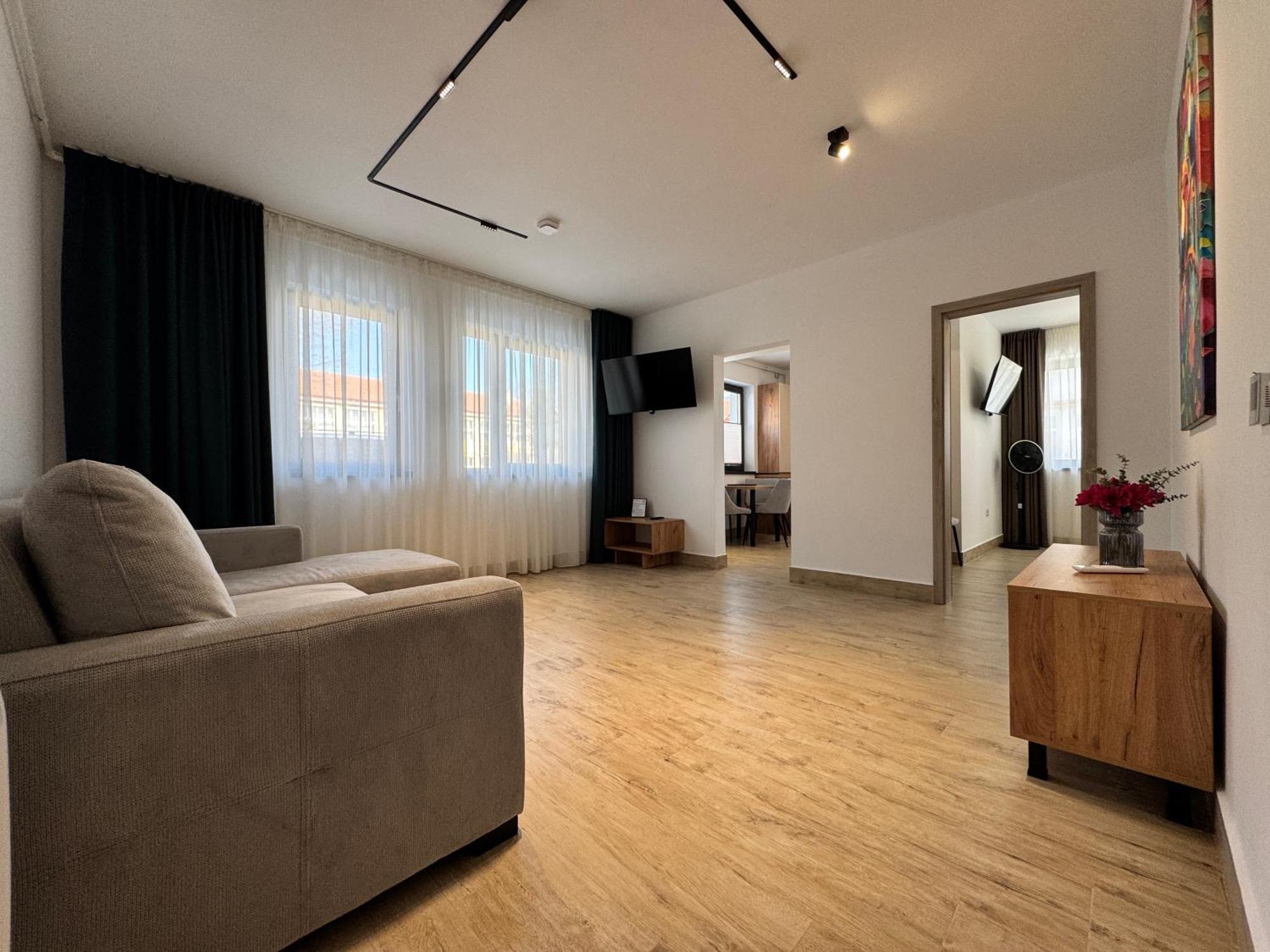 Apartament Minani *